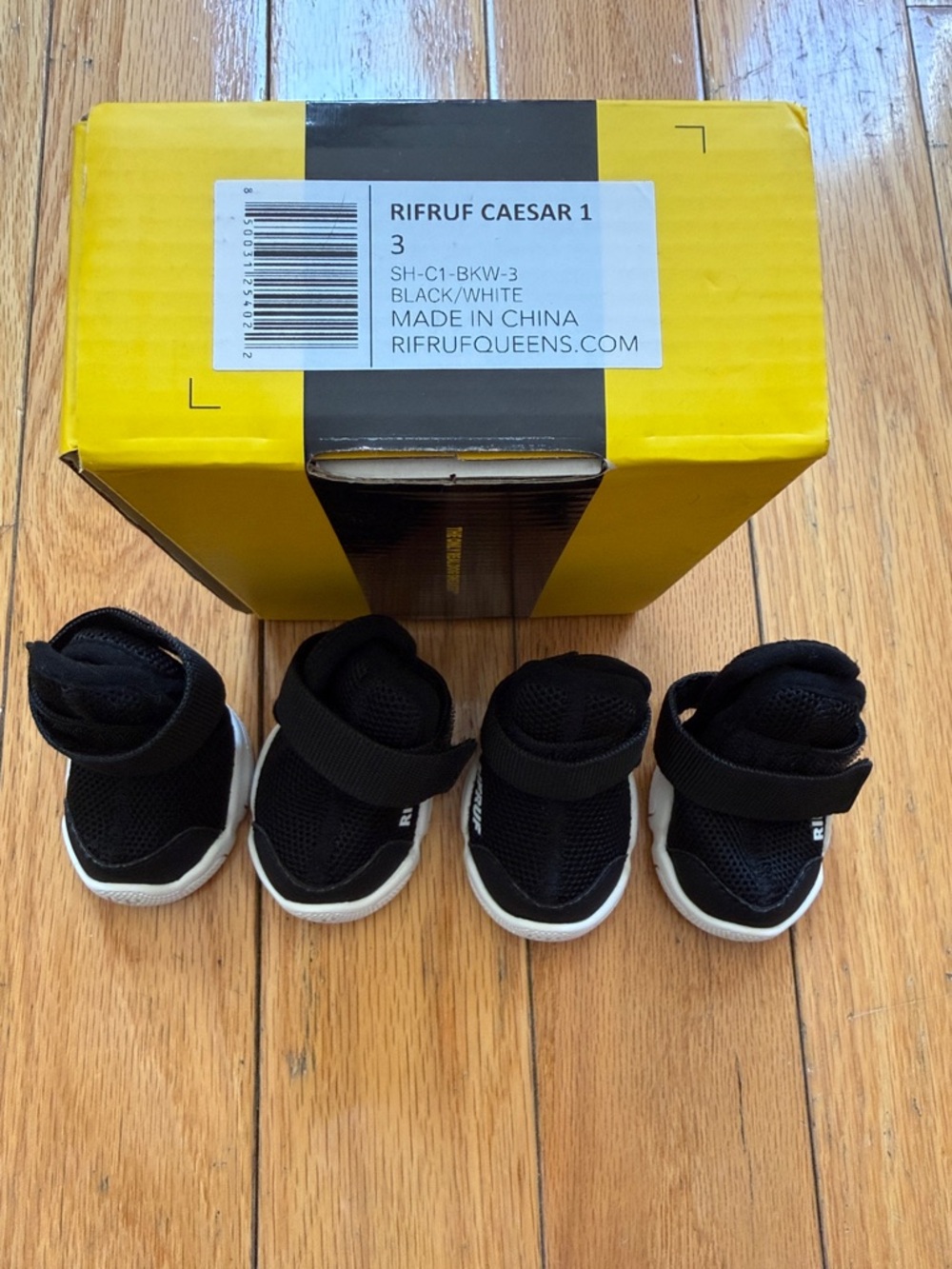 RIFRUF Caesar 1 Dog Sneakers, Black, Size 3, Mesh Velcro Sneakers - Picture 4 of 4